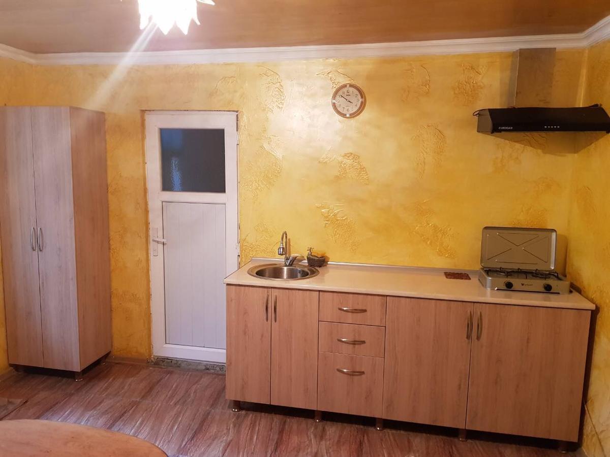 Guest House Saba Μπατούμι Εξωτερικό φωτογραφία